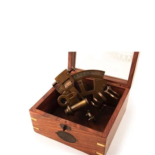 Sextant de décoration Authentic Models KA032 dans son coffret en bois ouvert