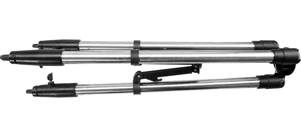 Trépied en acier du Sky-Watcher P130NEQ2, jambes repliées